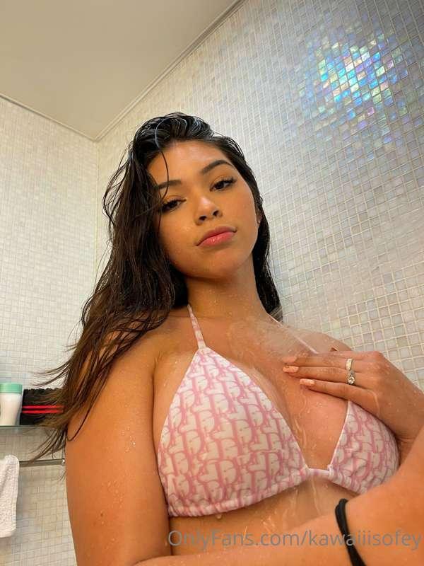 In case you’re wondering, I just got out of the shower ;)