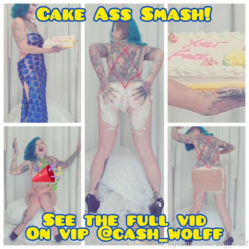 ## 🎂 ᑕᗩKᗴ ᗷOOTY ՏᑫᑌIՏᕼ! 🎂
This is a first for me! It's not o..