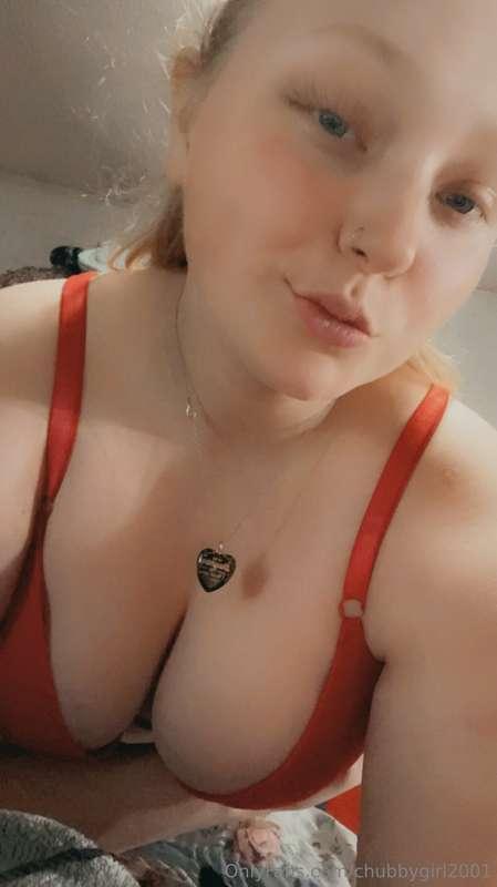 I have a video of me playing with my titties 🍒