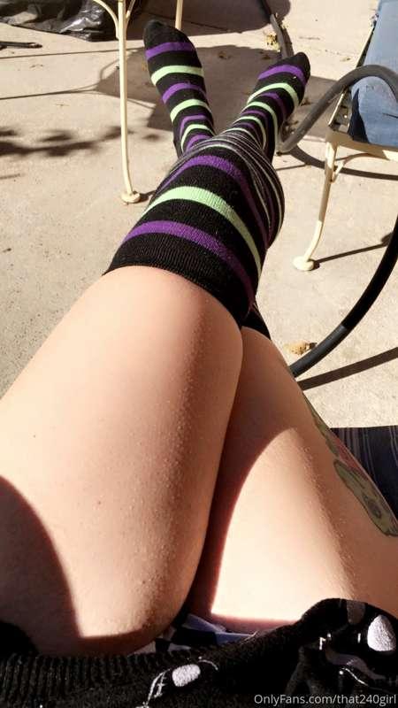 Over the knee socks are always so cute and comfy 😍