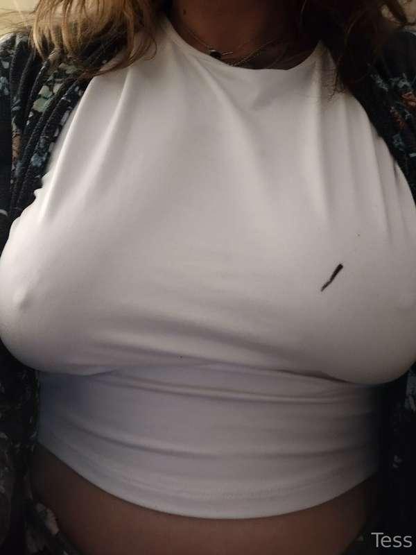 I got marker on my top. 😔