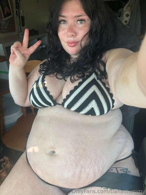 tianastummy image #0