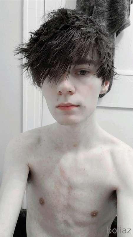 swipe to see twink pp fr