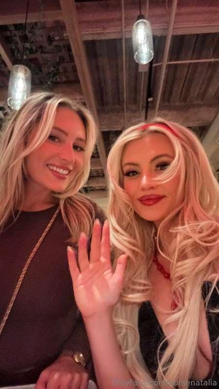 Do @bitesbabe and I look alike? We're looking for matching s..