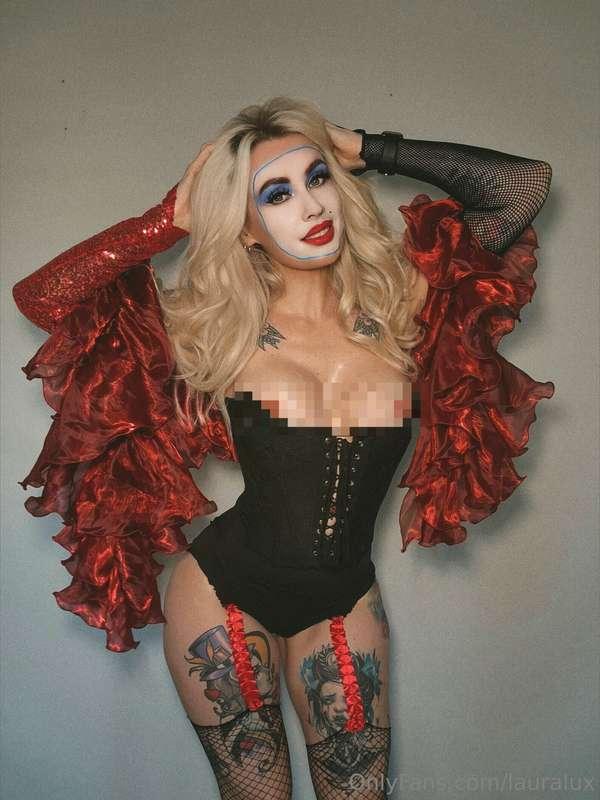 It’s not easy having a good time… but I make it look damn go..