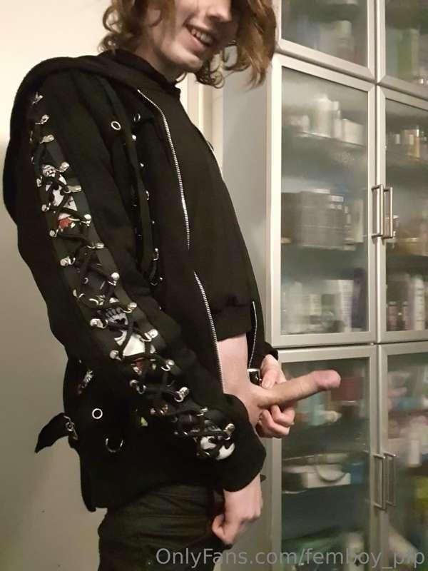 femboy_pfp image #4