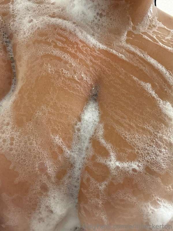 Come rinse these suds with me 🚿