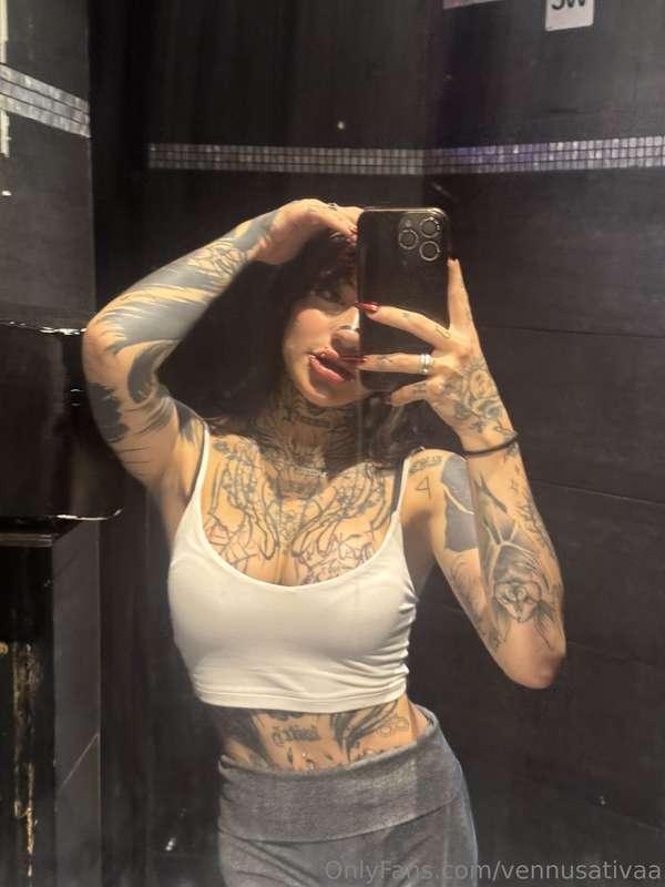 I know you want more than this mirror tease, come ask for it..