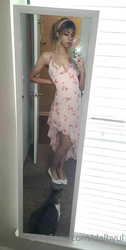 I didn't really like this dress on me, maybe I should take i..