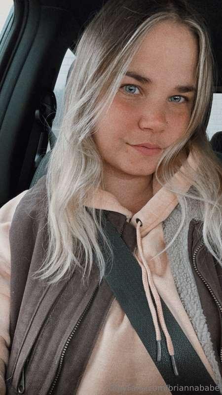 😈