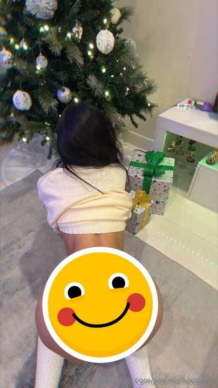 Corazon ya sabes que regalito le pediras a Santa? 🎄🎅 Dejame ..