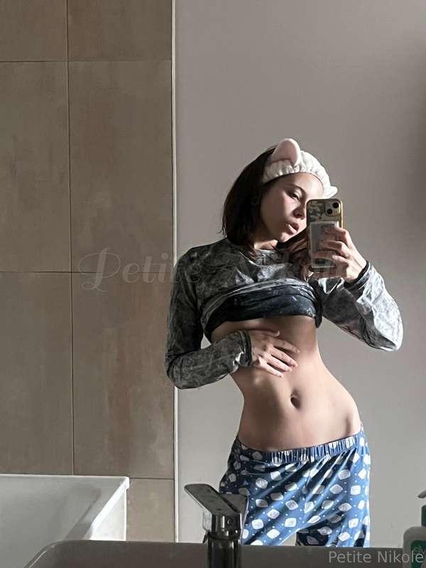 What do you think about my body shape? 😌💋