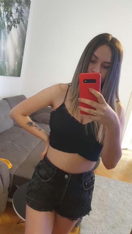 😜