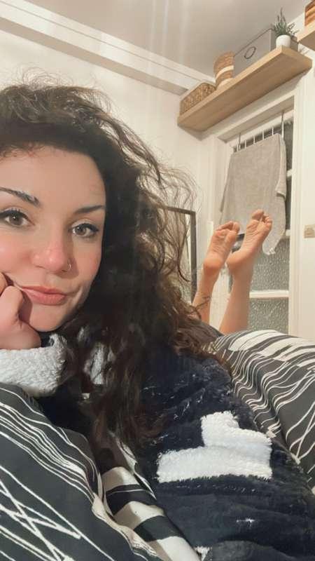 Bon matin mes p’tits fétichistes adorés 🥰🤭