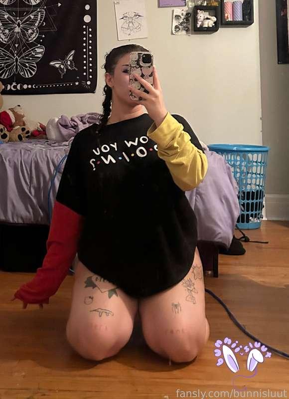 wanna see what i’m wearing under my comfy clothes?

#fyp #uncensored #egirl #smalltits #cosplay #pussy #lingerie #shorthair #ass #tattoo #cute #thighs