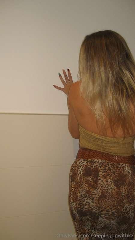 Should I put mirrors on my ceiling?