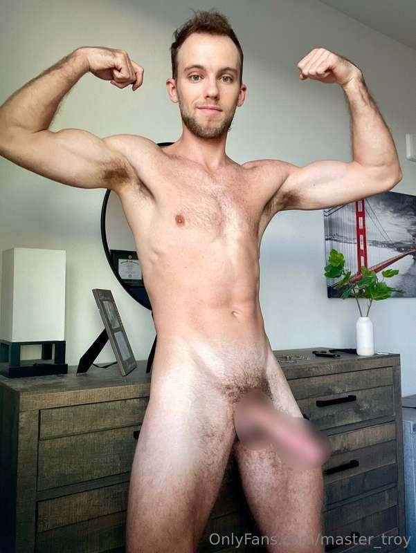 This is what a real man’s cock looks like…