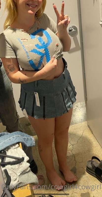 I was so excited to try on this shirt until this🤣🤣🤣🥲 unfortu..