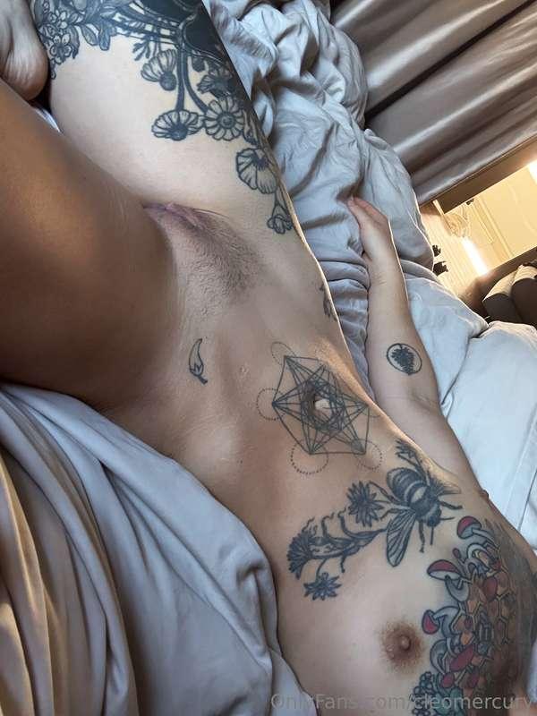 I always start my day with a little self pleasure! 😍 Wanna j..