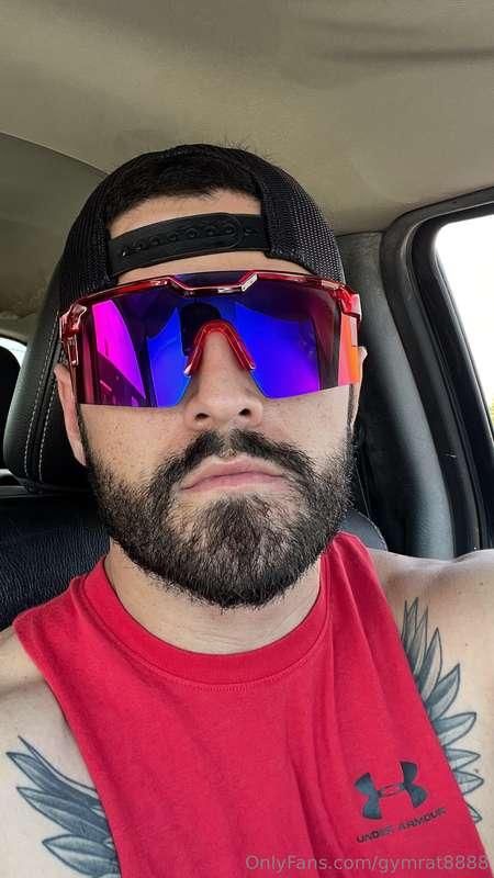😎