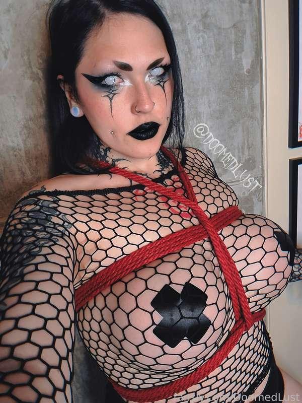 doomedlust image #5