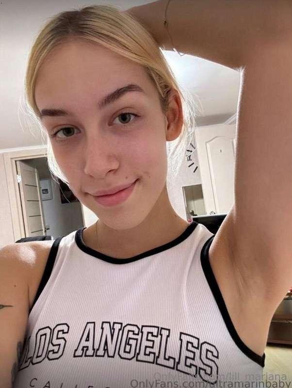 # 🔥FREE SUBSCRIPTION🔥 This babe @ultramarinbaby of 19 years ..