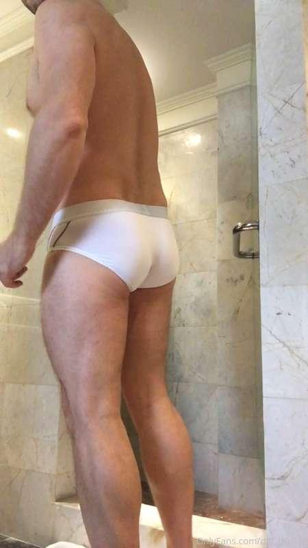 Hell yeah I do love teasing you with bulge!