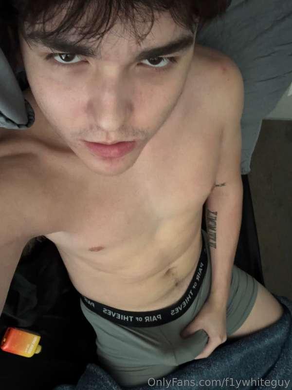 f1ywhiteguy image #0
