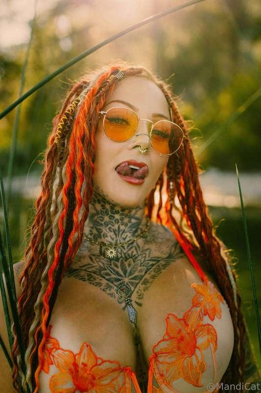 Scroll—> to see the rest of this photo shoot! 🥰