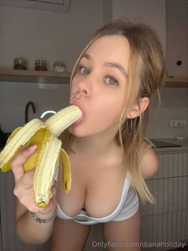 Are you going to let me finish this banana? 😈