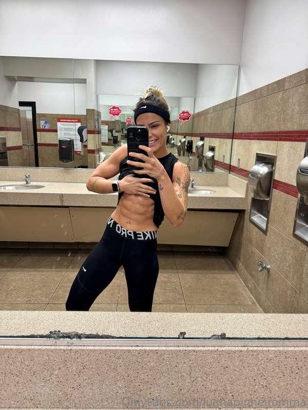 🏋🏻‍♀️😊