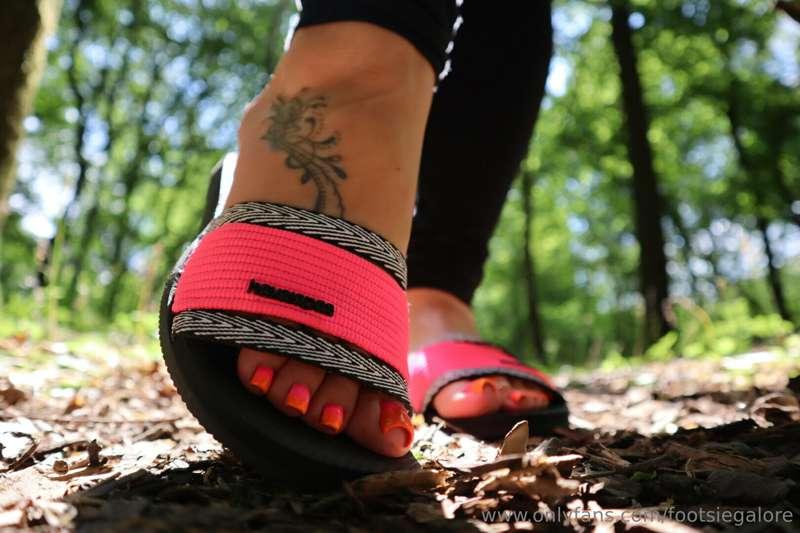 footsiegalore image #5