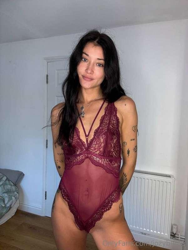 Wifey material?? 💍 >>