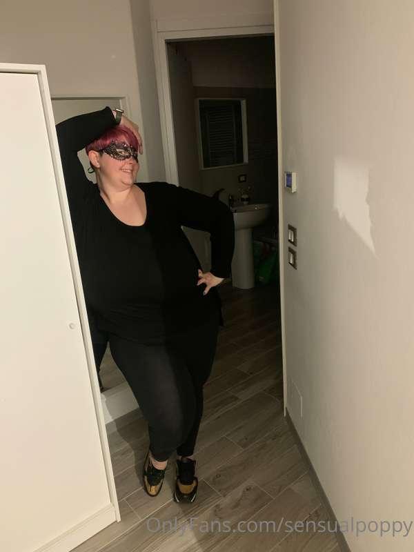 here is my new look ... from today your Sensualpoppy will be..