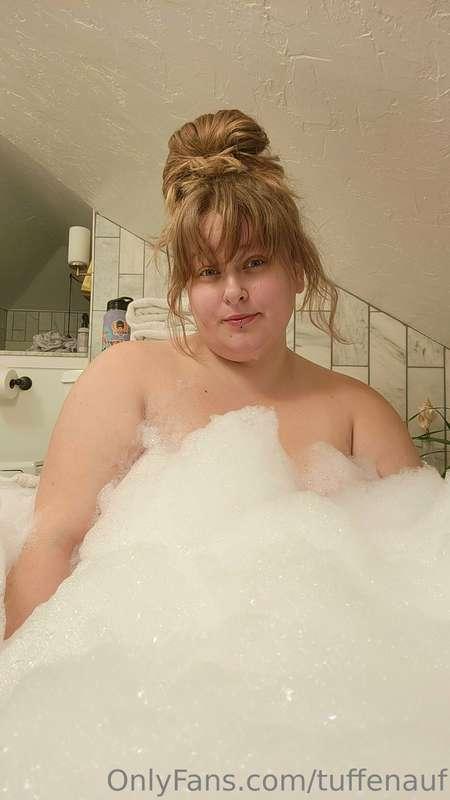 In Kansas City this weekend and the airbnb has this amazing ..