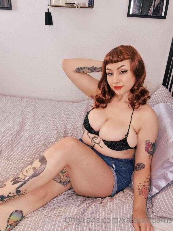 DID YOU KNOW YOU CAN TIP TO TAKE MY PANTIES OFF!? Try it now..