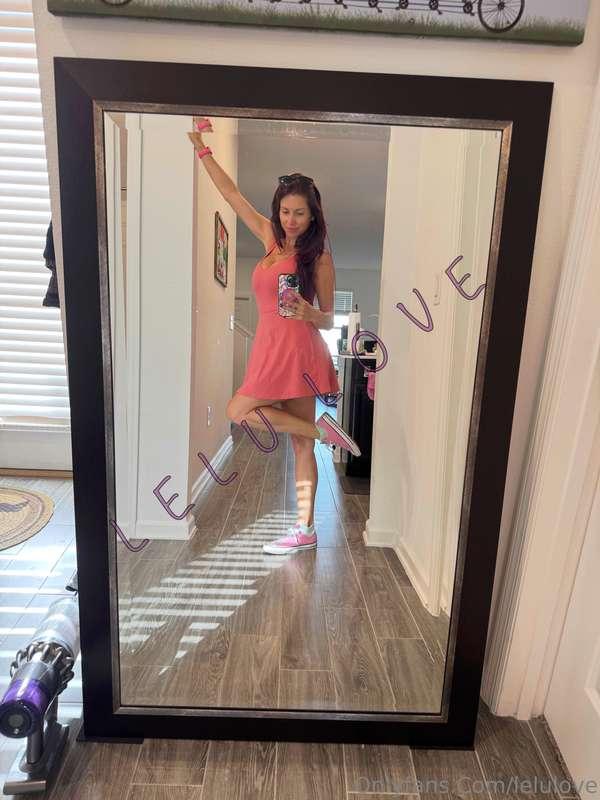 Feelin' MILFY!! 👗😘