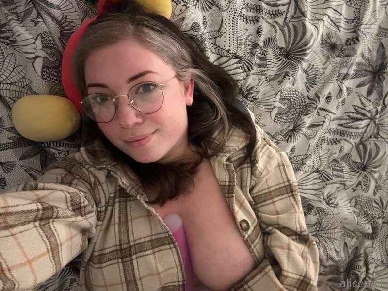 Need a place to rest your cock? 😌👀