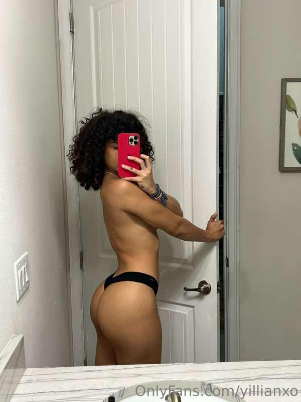 Should I drop my hand 🙈 🙈