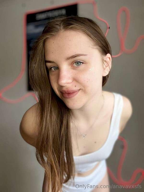 💖 Free subscription today only 💖Cutie @jenny_ro loves gettin..