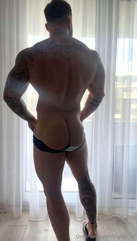 Peach is in season, grab it now 🍑💦