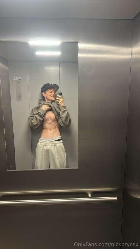 Are you horny right now?🫣🤪 dm me on @nickbrycee for a free v..