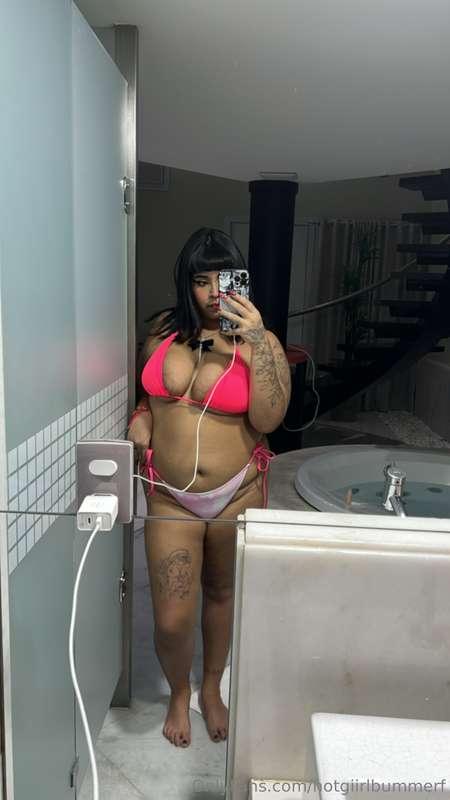 hi baby smoke weed hot tub and fuck? 🥵