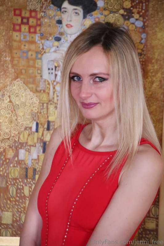 Is this dress sexy enought for a diner?