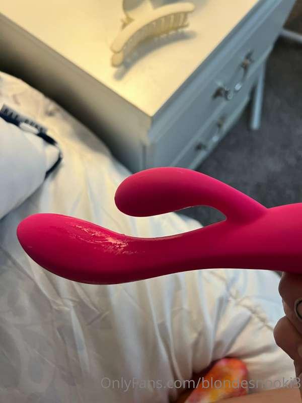 just used my toy look how wet it is!! i have the video too w..