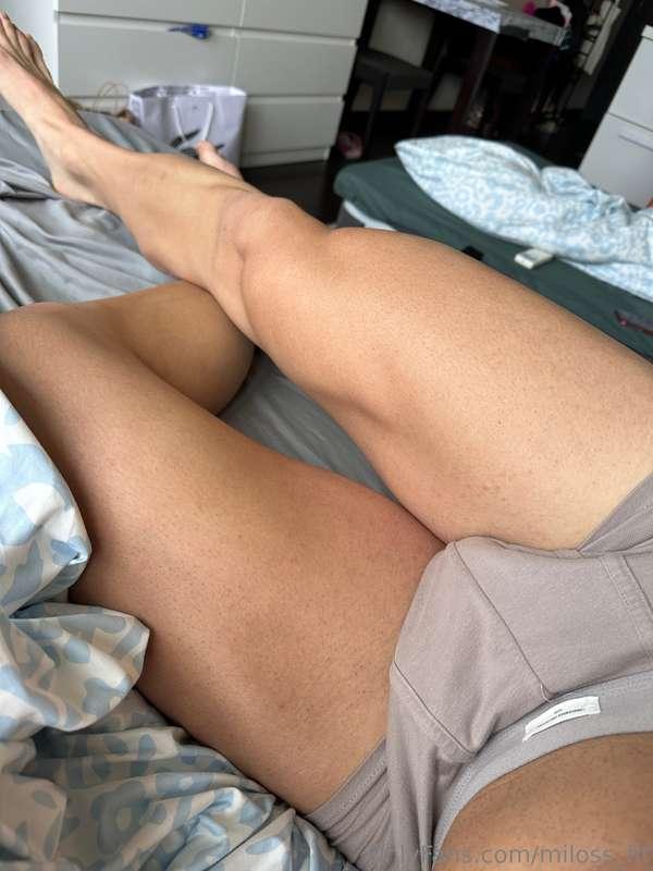 These legs weren’t made for walking… more like taking contro..