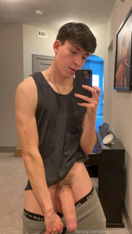 devinholtxxx image #1