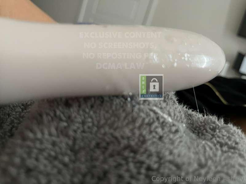 Cum see how I got this VIBRATOR so freakinggg WET vip page v..