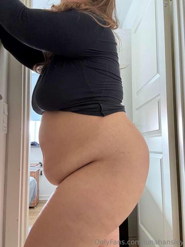 lunahansley image #0