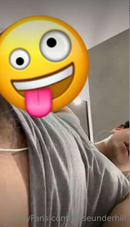 Im fucking horny rn after my gym 🥵 Tyrone wants to workout t..